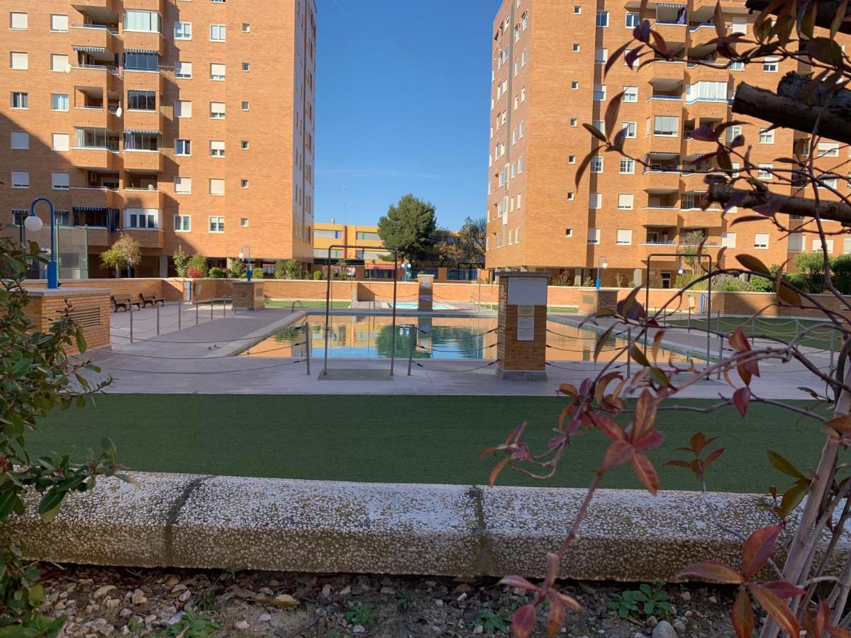 Apto Alma Parking Y Piscina Gratis Zaragoza Dış mekan fotoğraf